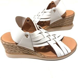 Pinaz Leather Slip On Espadrilles Sandal Shoes Size 6.5 New